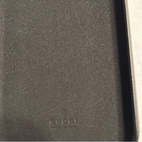 Authentic Gucci Snake iPhone 7/8 Red & Black Phone Case - Picture 6 of 6